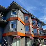 Coast Parksville Hotel