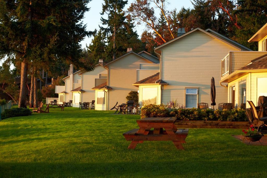Resort Madrona Beach