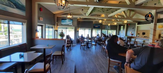 Pacific Shores & Hotel 4*