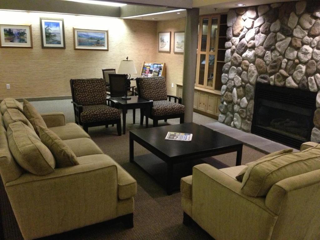 Pacific Shores & Parksville
