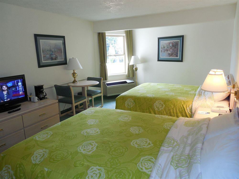 Hotel Coast Parksville Hotel