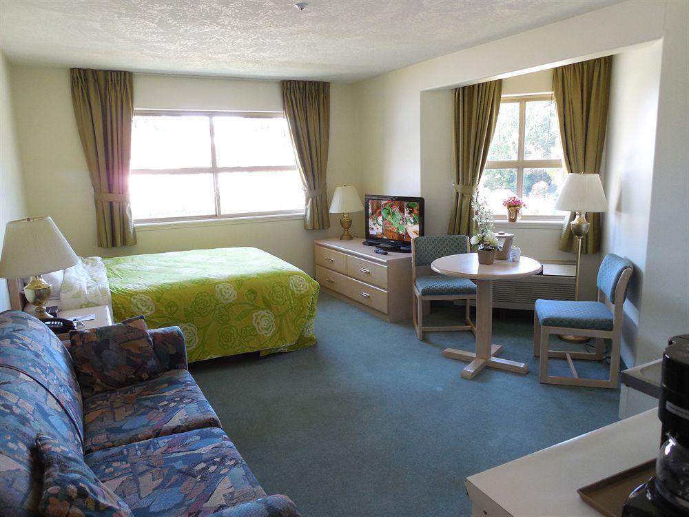 Coast Parksville Hotel Parksville